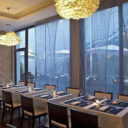 Hotel Grupotel Gran Via 678