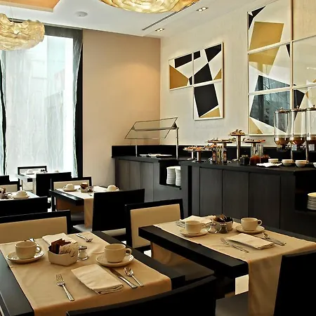 מלון Grupotel Gran Via 678 4*