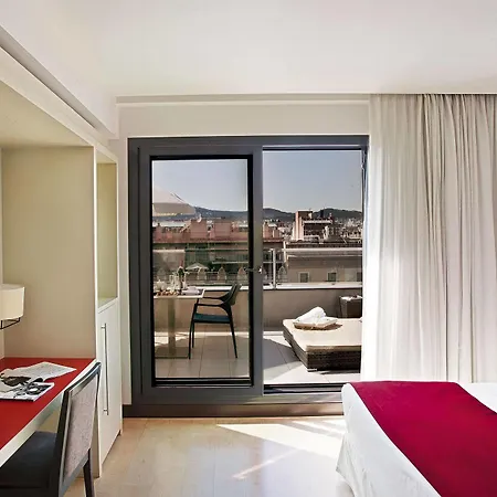 מלון Grupotel Gran Via 678 4*